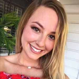 Meet your Posher, Savannah